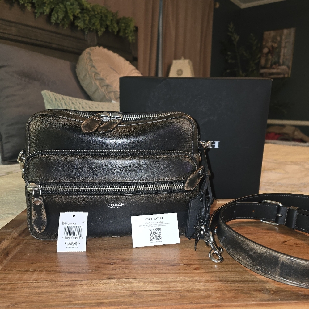 NWT Coach DAKOTA Crossbody in Loved Leather - Picture 8 of 8